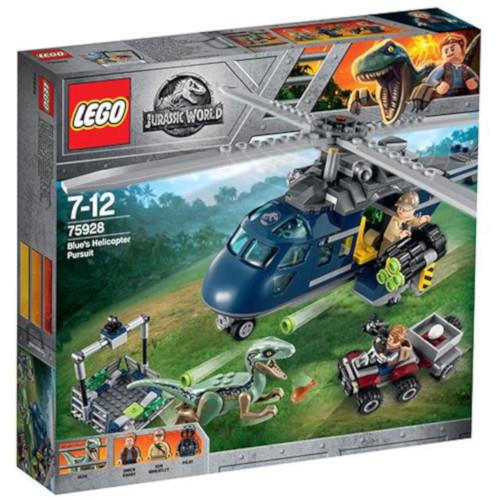 LEGO Jurassic World Urmarirea lui Blue 75928