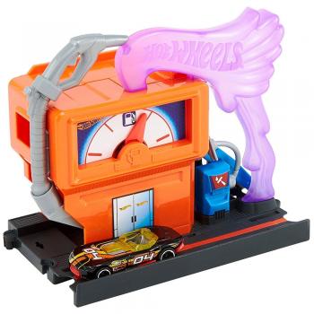 Pista de masini Hot Wheels by Mattel City Downtown Speedy Fuel Stop cu masinuta