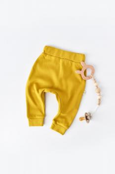 Pantaloni bebe unisex din bumbac organic galben (marime: 3-6 luni)