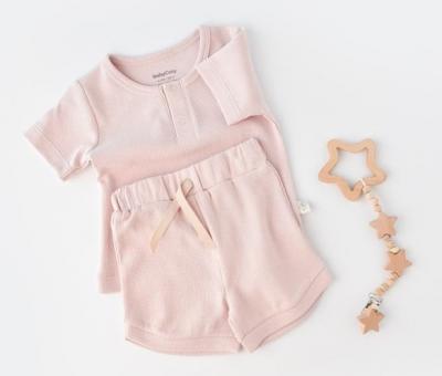 Set tricou cu panataloni scurti - 100% bumbac organic - roz, baby cosy (marime: 3-6 luni)