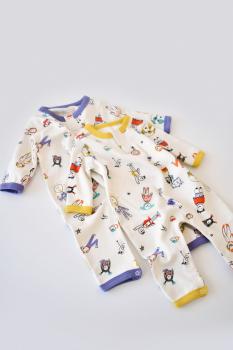 Set 2 salopetele cu maneca lunga si panataloni lungi - 100%bumbac organic - galben si mov, baby cosy (marime: 18-24 luni)