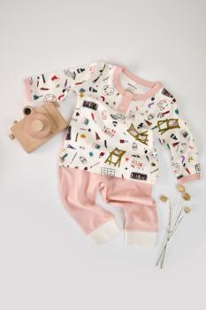 Set bluzita cu maneca lunga si nasturei si panataloni lungi, 100% bumbac organic, babycosy, pudra (marime: 6-9 luni)