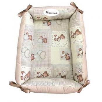 Reductor personalizat bebe bed nest deseda ursuleti bej in carouri